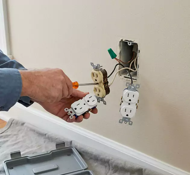 Professional Outlet Replacement: Your Local Swap-Out Team in Powder Springs, GA